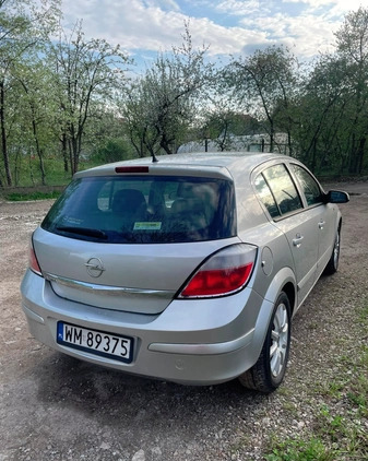 Opel Astra cena 8200 przebieg: 244000, rok produkcji 2004 z Skała małe 7